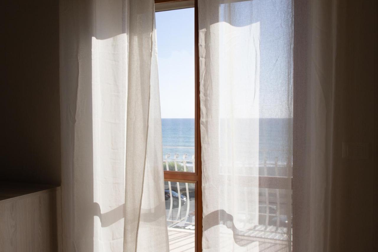 Bed & Breakfast Nonno Gigi - Falerna Marina Buitenkant foto